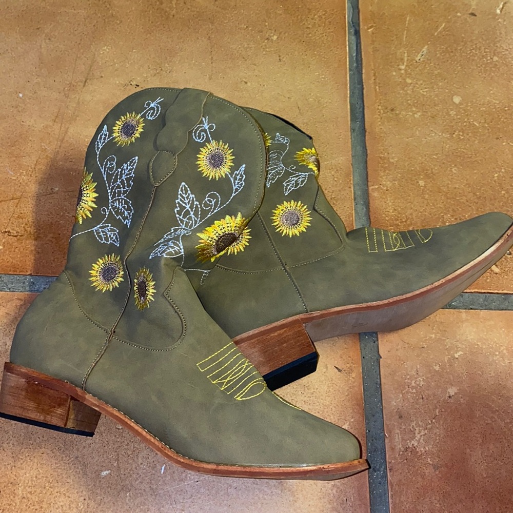 Sunflower Cowboy Boots